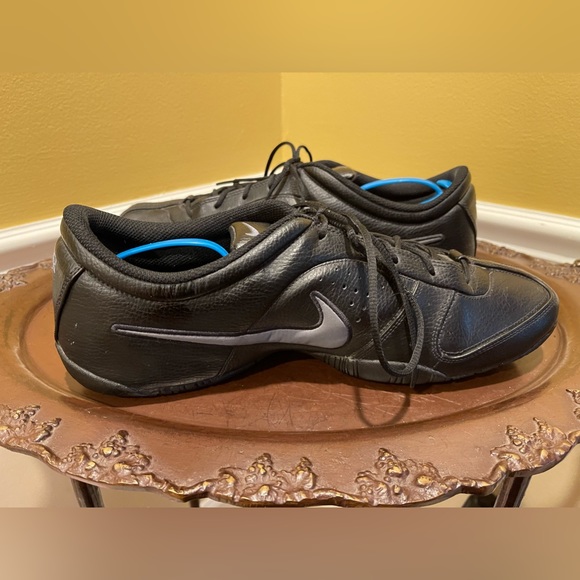 Men’s Nike Air Shoes - Picture 7 of 9